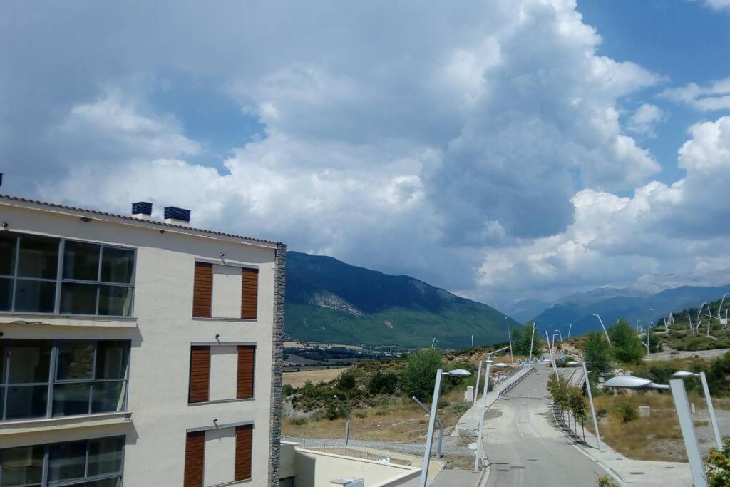 Amplio Apartamento En Sabinanigo - Las Margas Pirineo Aragones Exterior foto